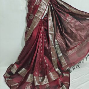 Mangalagiri pure Pattu Kanchi Border all over check s Buta work Sarees